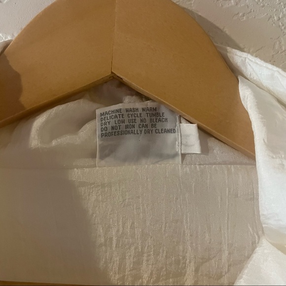 Vintage 1980s Pierre Cardin White Windbreaker - Picture 4 of 9